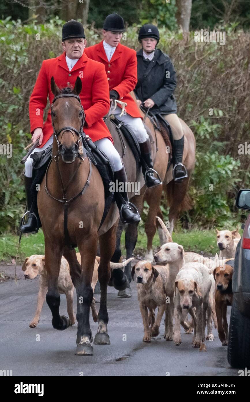 Quantock Staghounds tradizionale di suoneria soddisfare sul Boxing Day in Crowcombe, Somerset, Regno Unito Foto Stock