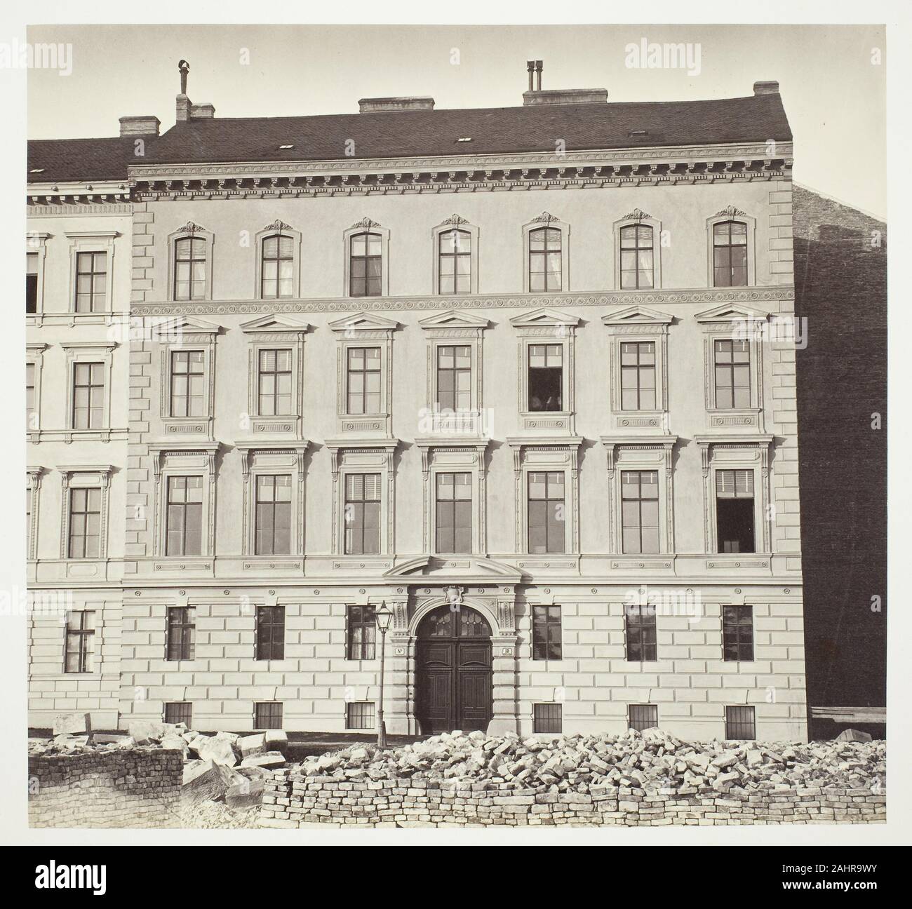 Anonimo. Elisabethstraβe n. 18, Wohnhaus Senior Excellenz des Grafen Trautmansdorf. 1860-1869. Austria. Albume stampare Foto Stock