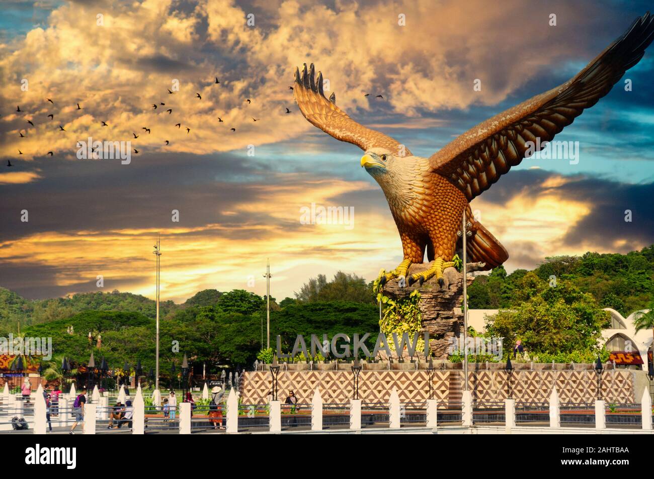 Colpo di Langkawi Eagle Square dal mare Foto Stock