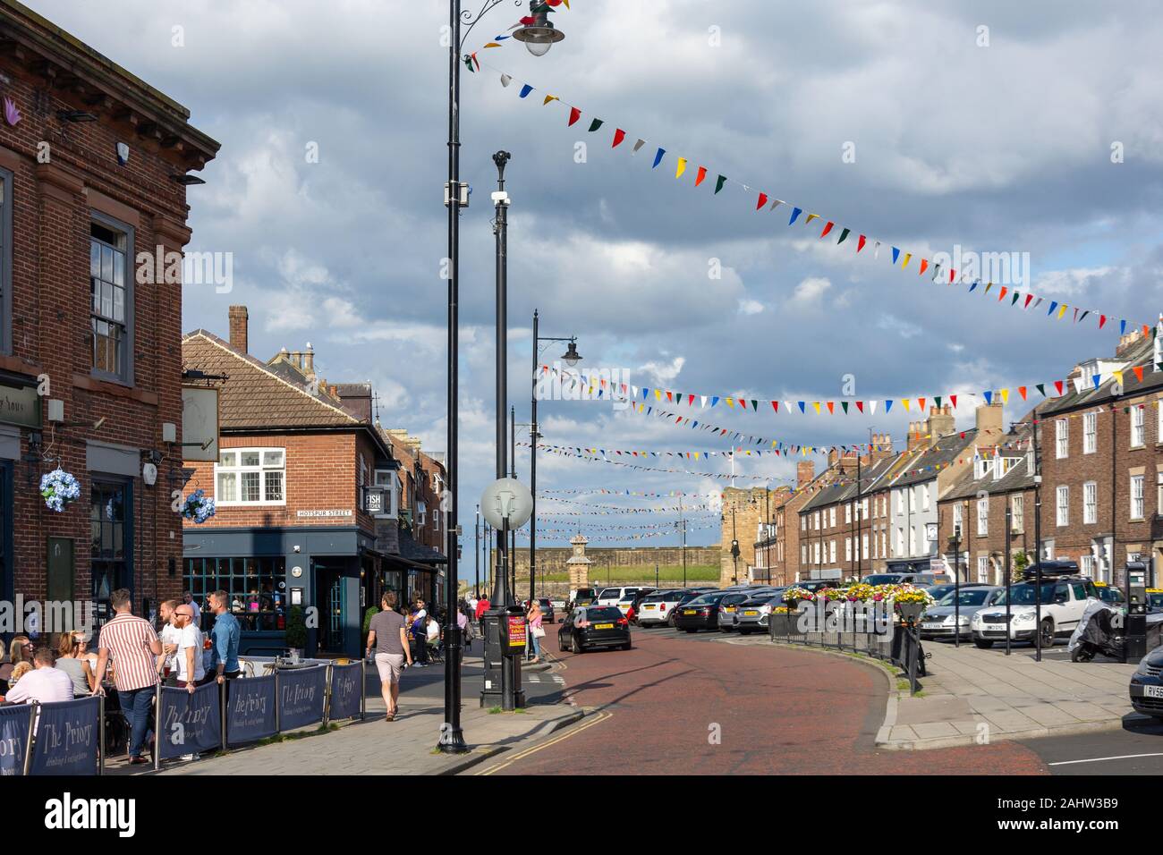 Barre su Front Street, Tynemouth, Tyne and Wear, England, Regno Unito Foto Stock