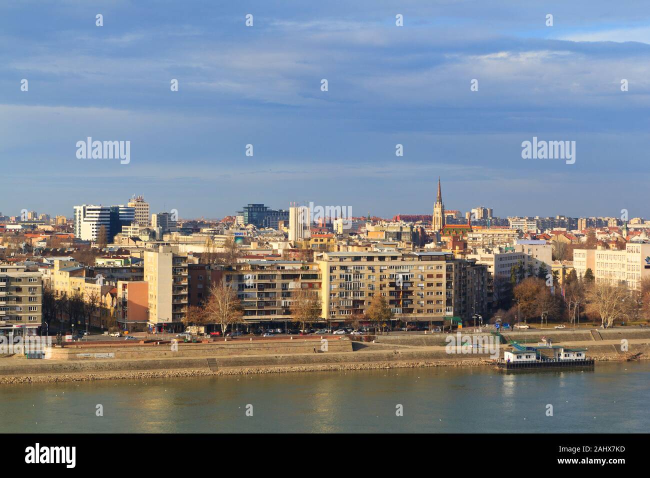 Vista panoramica di Novi Sad dal Petrovaradin fort Foto Stock
