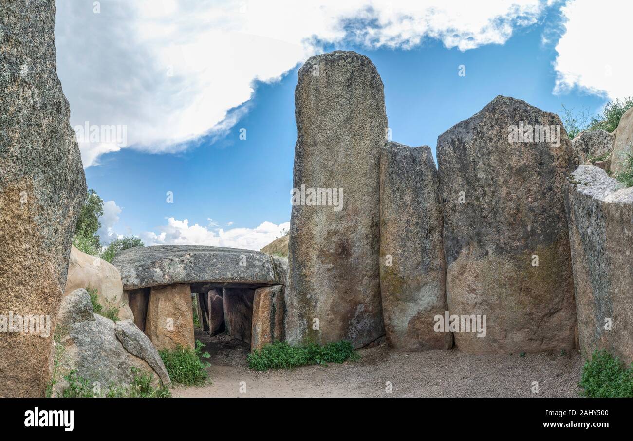 Dolmen di Lacara, il più grande di sepoltura megalitica in Estremadura. Spagna. Foto Stock