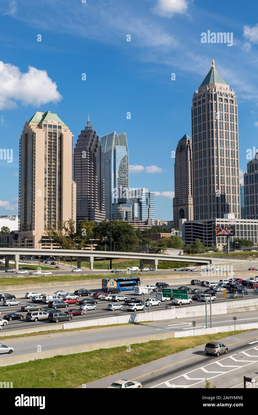 Atlanta skyline e interstatale, GEORGIA, STATI UNITI D'AMERICA Foto Stock