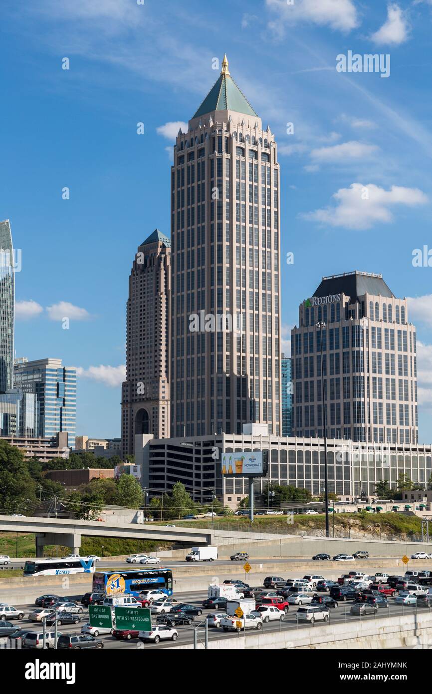 Atlanta skyline e interstatale, GEORGIA, STATI UNITI D'AMERICA Foto Stock