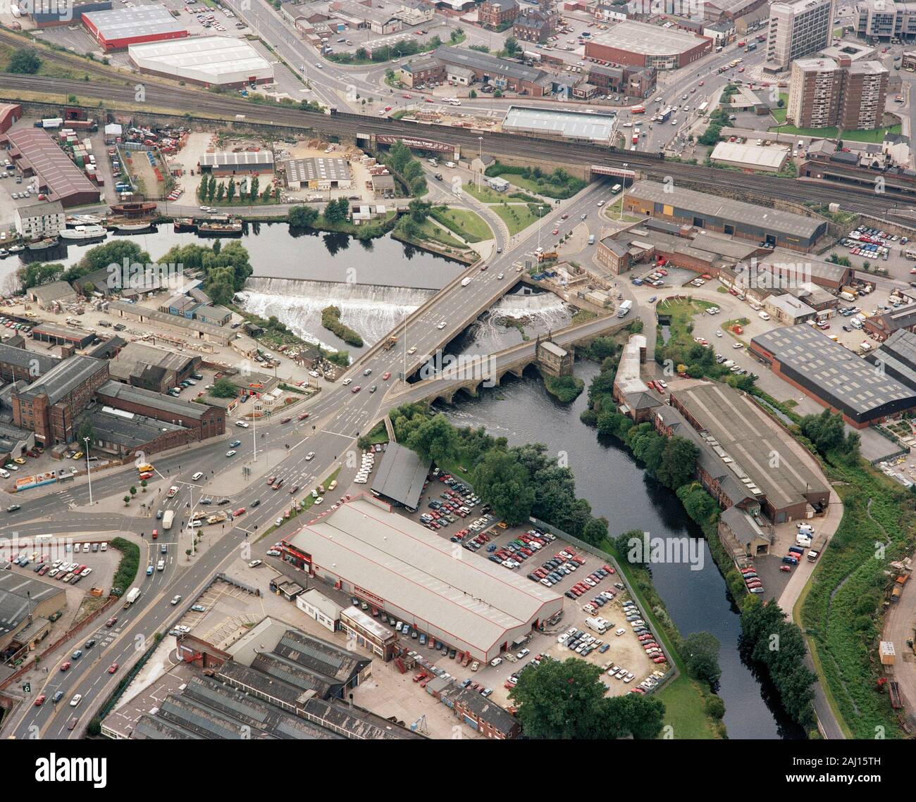 Una foto aerea storica di Wakefield West Yorkshire, Inghilterra del Nord, Regno Unito, girato nel 1988 Foto Stock