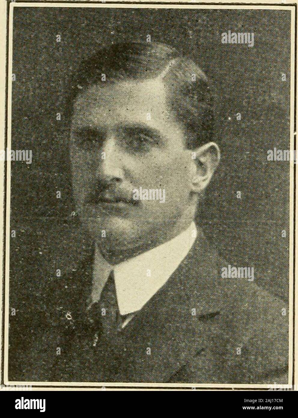 Lansdowne il passato e il presente di 1888 1908 . structor in chirurgia andChief di Clinica Chirurgica. Medical-Chirurgical Colleg-e. Assistant Sur-g-eon a Medico-Chirurgical andAmerican stomaco Ospedali, Phil-adelphia. Ex residente Surg-eonMedico-Chi ospedale, e agendo come-tant chirurgo, Esercito degli Stati Uniti,Camp Alg-er, Va., 1898. Gli Stati delcarrello Philadelphia County Medical così ciety, Philadelphia. In modo patologico-ciety, Philadelphia Medical Club, andAmerican Medical Society. Il dott. Mc-Kenna inizio ha vinto la distinzione in thefield del giornalismo metrouolitan, edè ora engag-ed su un medico workof grande interesse un Foto Stock