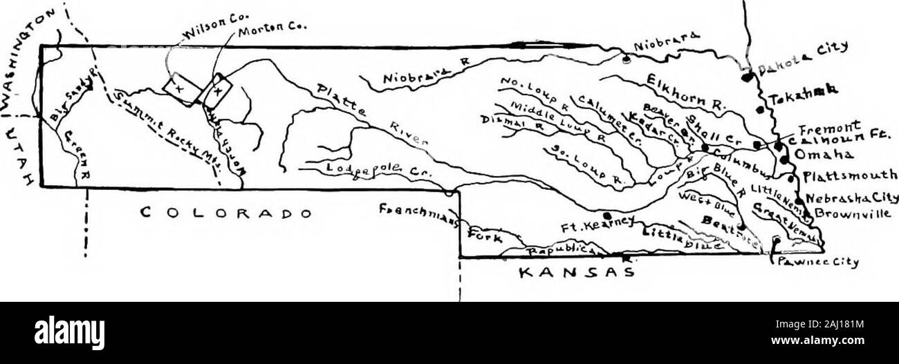 Storia e storie del Nebraska . frontiera era in pericolo. Il menof il primo Nebraska reggimento sono state richiamate dal sud e inviato a Fort Kearney per proteggere i coloni.A seconda del Nebraska reggimento era arruolato sotto ColonelRobert W. Fmrnas e inviati fino al Fiume Missouri dove ithelped per vincere una grande vittoria sul Sioux al battleof Whitestone colline. GovEKNOK Alvin Saundees per se stessi e per 258 UNA BREVE STORIA DEL NEBRASKA Nebraska Diventa un membro.- In questo momento il popolo ofNebraska pensato molto di diventare uno stato. Il boun-daries del Nebraska era stato cambiato molte volte sinceit w Foto Stock