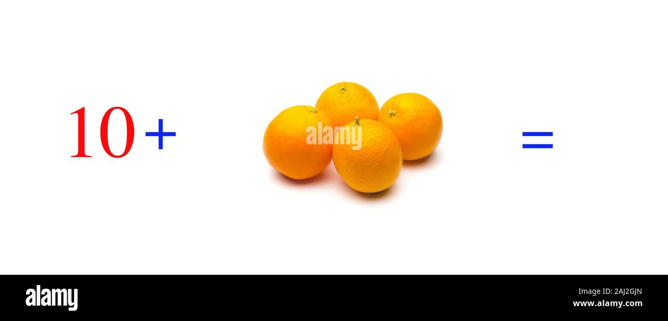 Problemi semplici di somme con le arance, problemi matematici per i bambini che studiano e vogliono imparare la matematica e calcolo; imparare ad aggiungere con frutta Foto Stock