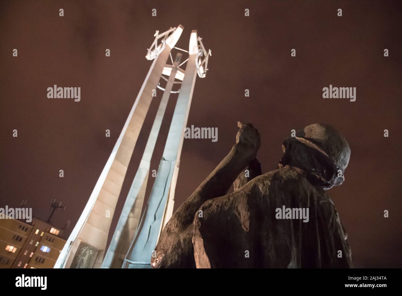 Pomnik Poleglych Stoczniowcow 1970 (Monumento ai Caduti i lavoratori del cantiere di 1970) su Plac Solidarnosci (solidarietà Square) in Gdansk, Polonia. Decem Foto Stock