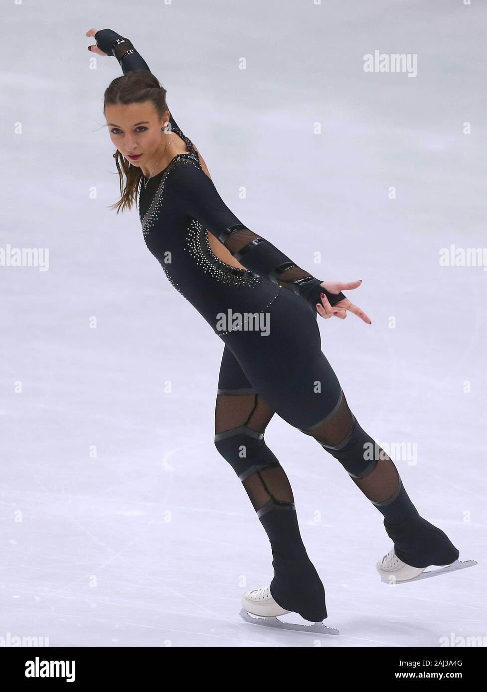Oberstdorf, Germania. 02Jan, 2020. La figura pattinare, campionato tedesco, master class ladies breve programma: Nicole Schott pattini sul ghiaccio. Credito: Karl-Josef Hildenbrand/dpa/Alamy Live News Foto Stock