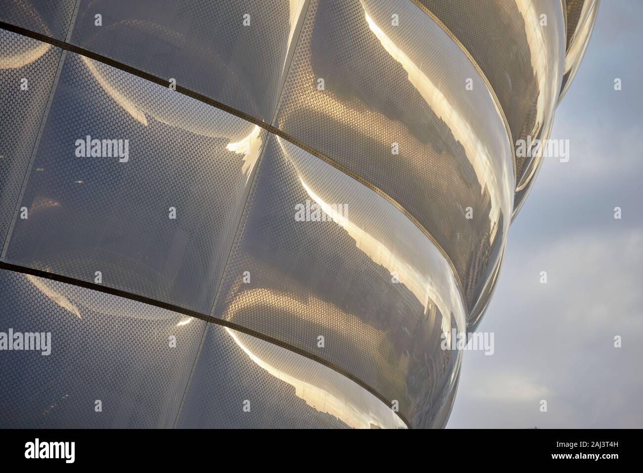 Close-up del SSE Arena di Glasgow. Un multi-purpose indoor entertainment SSE arena disegnata da Fosters & Partners. Foto Stock