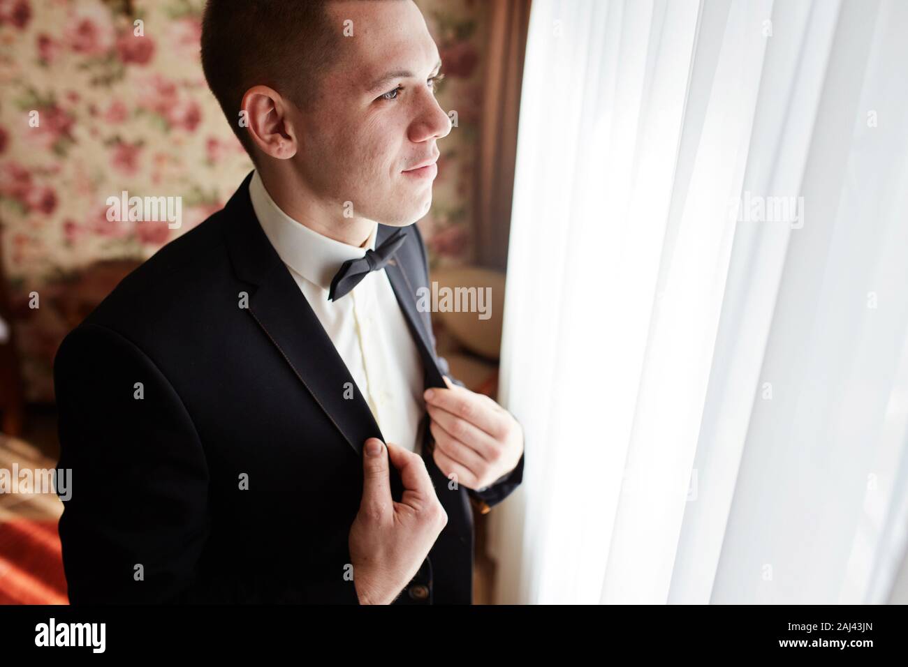 Lo sposo Dress shirt la mattina del giorno di nozze Foto Stock