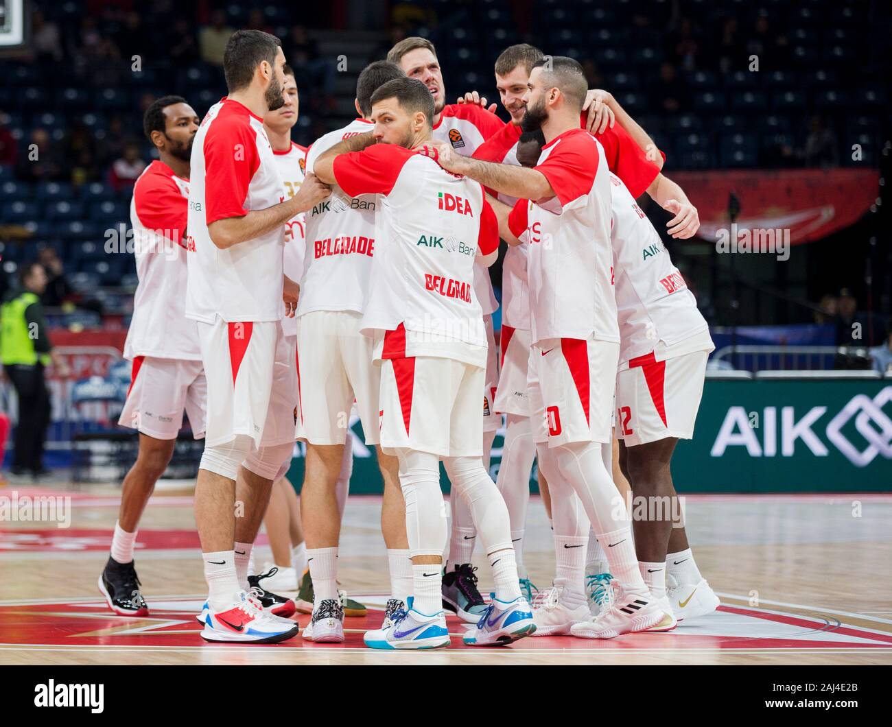 A Belgrado, in Serbia. Il 2 gennaio, 2020. Il team di Crvena Zvezda Belgrado mts pronti per la partita. Credito: Nikola Krstic/Alamy Live News Foto Stock