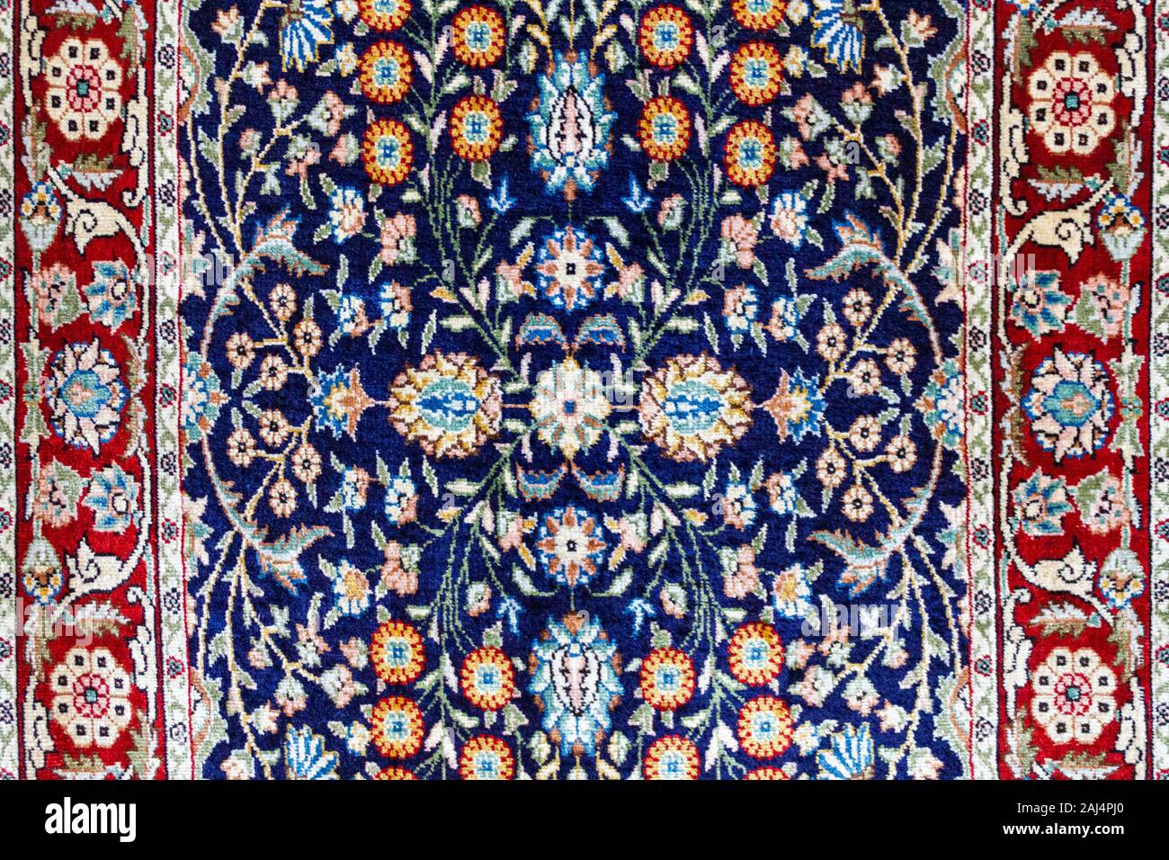 Tappeto in seta rug pattern. Ottomano tradizionale turco e tappeto in seta texture. Turco ottomana folk orientale design moquette Foto Stock