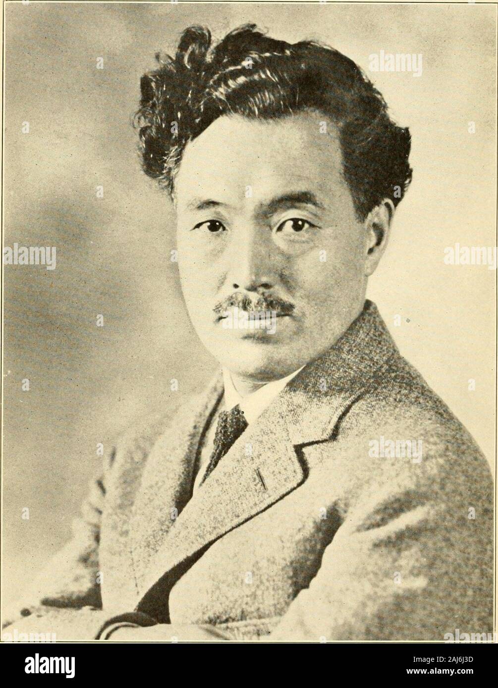 Relazione annuale del consiglio di amministrazione di Regents dello Smithsonian Institution . gist, Wisconsin Geological Survey. 1908-. Consultazione del geologo, United States Geological Survey. 1909-1928. Research associate, Carnegie Institution di Washington. 1909. Ha effettuato uno studio dei principi fondamentali di geologia, especiaUy il studyof la vecchia ipotesi di origine della terra e il sistema solare, destructivecriticism di questi (in connessione con F. R. Moulton) e il loro rigetto definitivo,e lo sviluppo di una nuova ipotesi ora noto come planetesimalhypothesis. Questa vista è stata ampiamente, anche se come Foto Stock