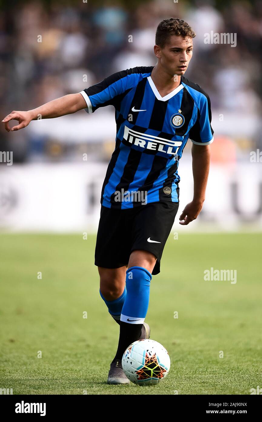 Lugano, Svizzera. 14 Luglio 2019: Sebastiano Esposito di FC Internazionale in azione durante la pre-stagione amichevole partita di calcio tra FC Lugano e FC Internazionale. FC Internazionale ha vinto 2-1 su FC Lugano. Credito: Nicolò Campo/Alamy vivere nuove Foto Stock