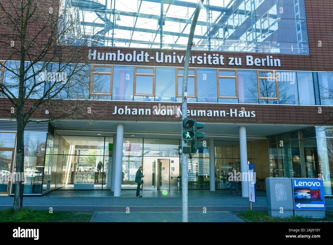 Johann von neumann Haus - Institut für Mathematik, Humboldt-Universität, Rudower Chaussee, Adlershof, Treptow-Köpenick, Berlino, Deutschland Foto Stock