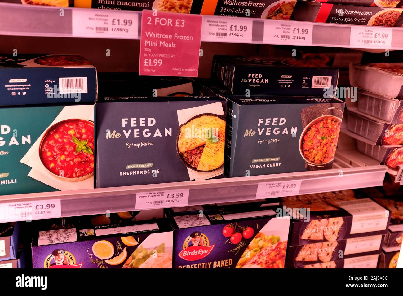 Vegan alimenti confezionati in supermarket Waitrose ramsgate città east kent UK Gennaio 2020 Foto Stock