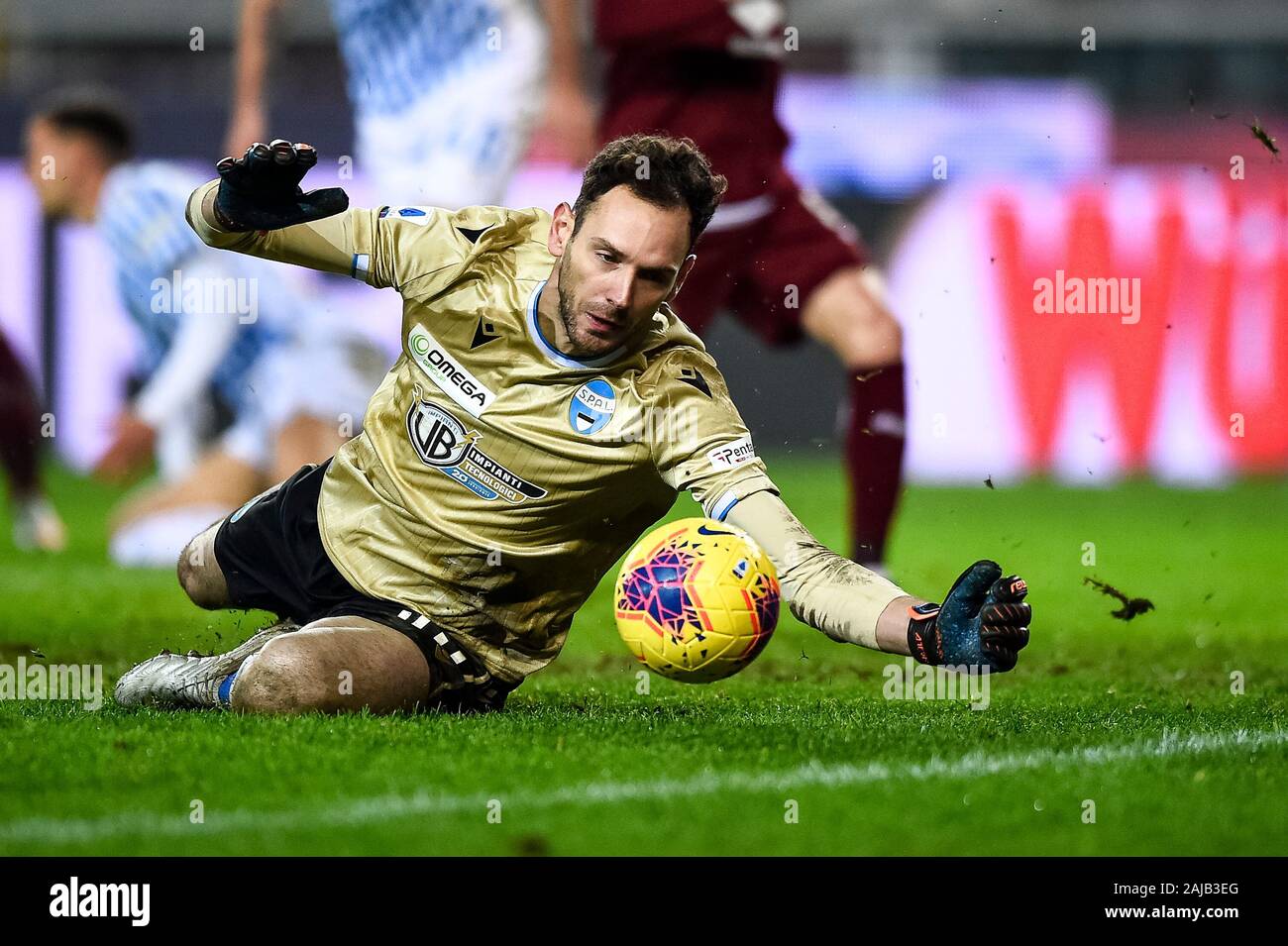 Torino, Italia - 21 dicembre, 2019: Etrit Berisha di spal in azione durante la serie di una partita di calcio tra Torino FC e SPAL. SPAL ha vinto 2-1 su Torino FC. Credito: Nicolò Campo/Alamy Live News Foto Stock