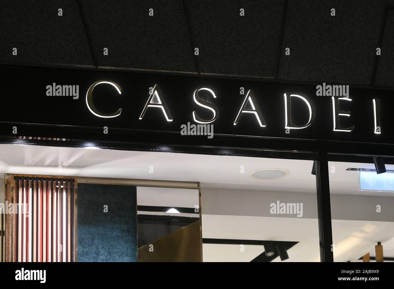 Milano, Italia - 22 Febbraio 2019: Casadei scarpe di marca - store a Milano  Foto stock - Alamy