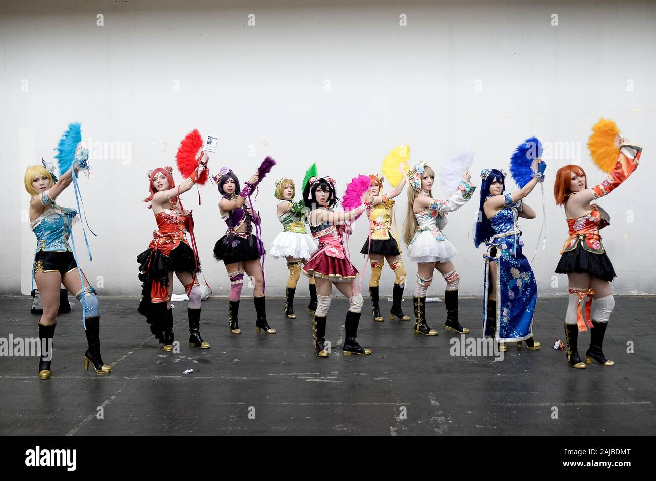 Torino, Italia - 15 April, 2018: Cosplayers provare prima ad un concorso di cosplay durante il 'Torino Comics' equo. Credito: Nicolò Campo/Alamy Live News Foto Stock