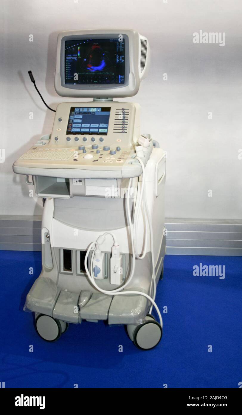 Medico scanner ad ultrasuoni apparecchiature di stazione per il monitoraggio Foto Stock