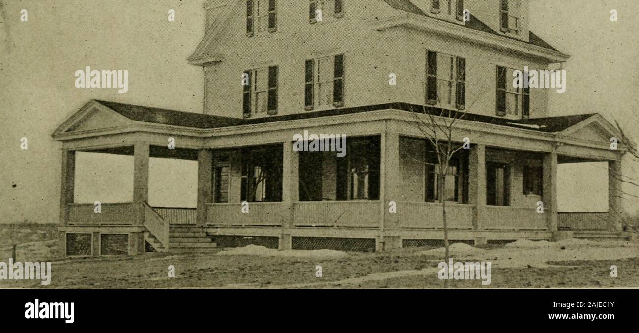 Una breve storia della contea di Alexandria, Virginia; . ct del Columbia thetax è basso ma le valutazioni molto elevata in molti casi superiorea il vero valore della proprietà. La contea di Alessandria 19 dreds dei figli frequentano il pubblico un servizio gratuito alle scuole del distretto di Co-lumbia comprese le scuole superiori, il business ad alta scuole, thetechnical scuole e scuole normali mantenuta dal Congresso. Aperson vivere nella Contea di Alessandria gode, gratuitamente, tutti il Governodella istituzioni della città di Washington, le sue librerie, la sua col-leges, scuole, musei, gallerie d'arte e di edifici pubblici e alivello stesso t Foto Stock