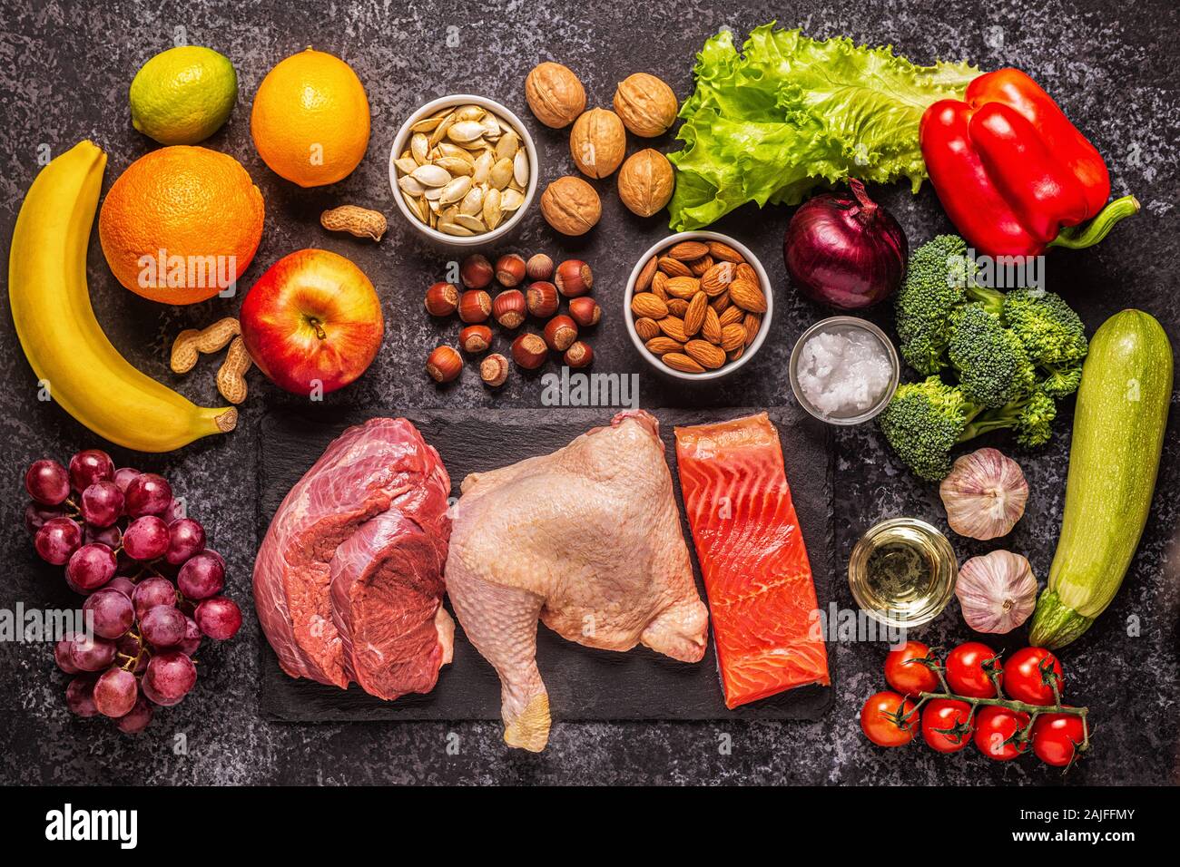 Un set di prodotti per paleo, pegan e un intero 30 diete, vista dall'alto. Foto Stock