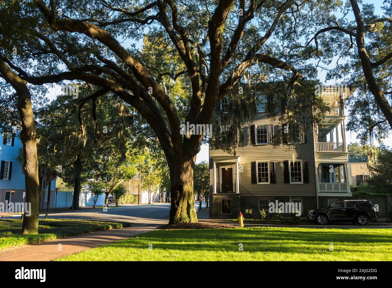 Tipica casa nel centro di Savannah, GA, Stati Uniti d'America Foto Stock