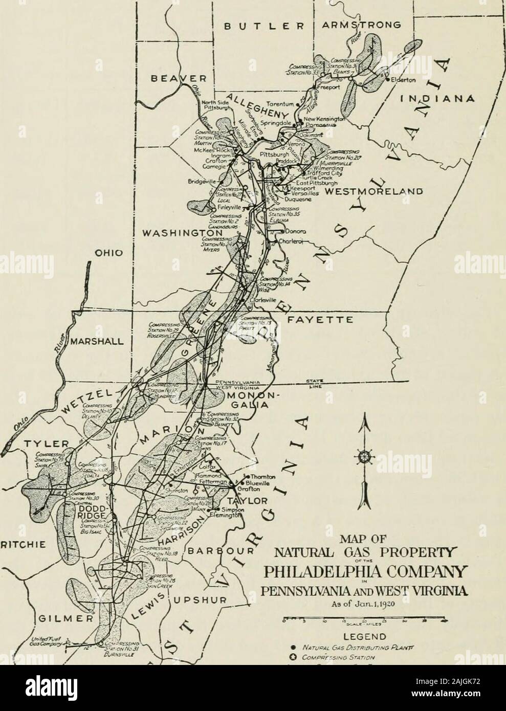 L'economia del petrolio . e deliveringcapacity del gas-bene e si traduce quindi in un declino del tasso di output.In definitiva il rock-pressione scende al di sotto del punto in cui il flusso gaswill nelle linee di ricezione e sia il bene deve essere aban-arricchirono o un compressore deve essere installato per aumentare la pressionedi il gas. Il trend di medio di rock-pressione di una piscina o lontano fornisce una base per stimare la vita futura del deposito. Theaverage dechne in rock-pressione, sulla base delle prestazioni di alcuni2500 pozzetti in quasi tutti i distretti produttivi di Pennsylvaniaand New York, è Foto Stock