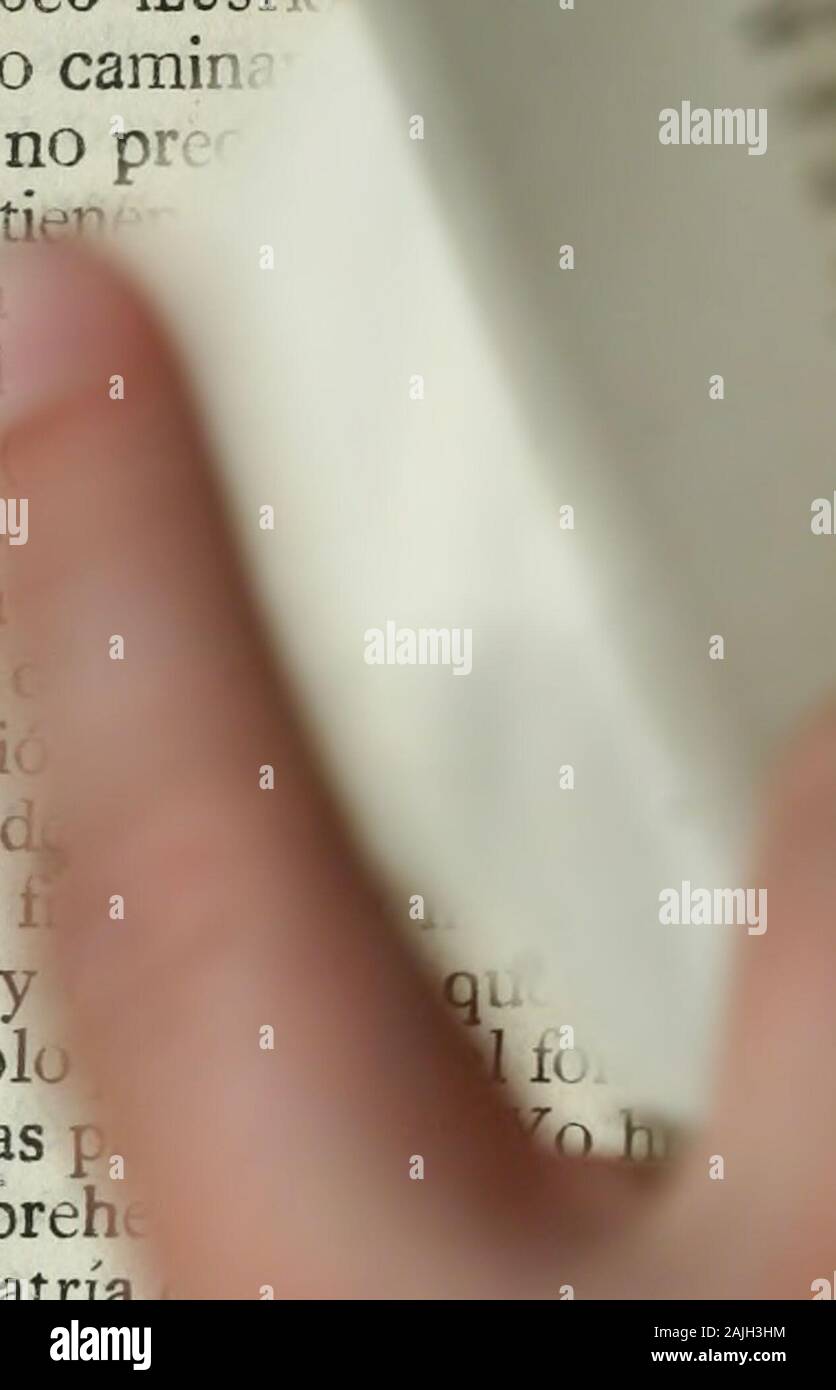 Historia naturale, civile geografica y de las Naciones situadas en las riveras del Rio Orinoco . Lib.^, cap. 2. §. Io" 23G El Orinoco Evangeb iLusrr , hubiera ido camingo mettere;, que donde nessun prccibcn le Indios, y reíSanta ¥ ; ni por est:excluir js deide Indios la Ni3va-Españados Renos se ha qual ve:, aunque coilatría ) jen sabida yun indiv Mexicano dimuchos ños después cque aciano El Indio ila Igiesi á confesar ytodos lo días &c.; y soléFe 5 le ao onu diá estas io35 n. enendo ni compreh^5, criadcenter la idolatríayy des hoer abandonado y^yy muestas ? Á que respondi c33 cia aoiirable en pocas pala33 Foto Stock