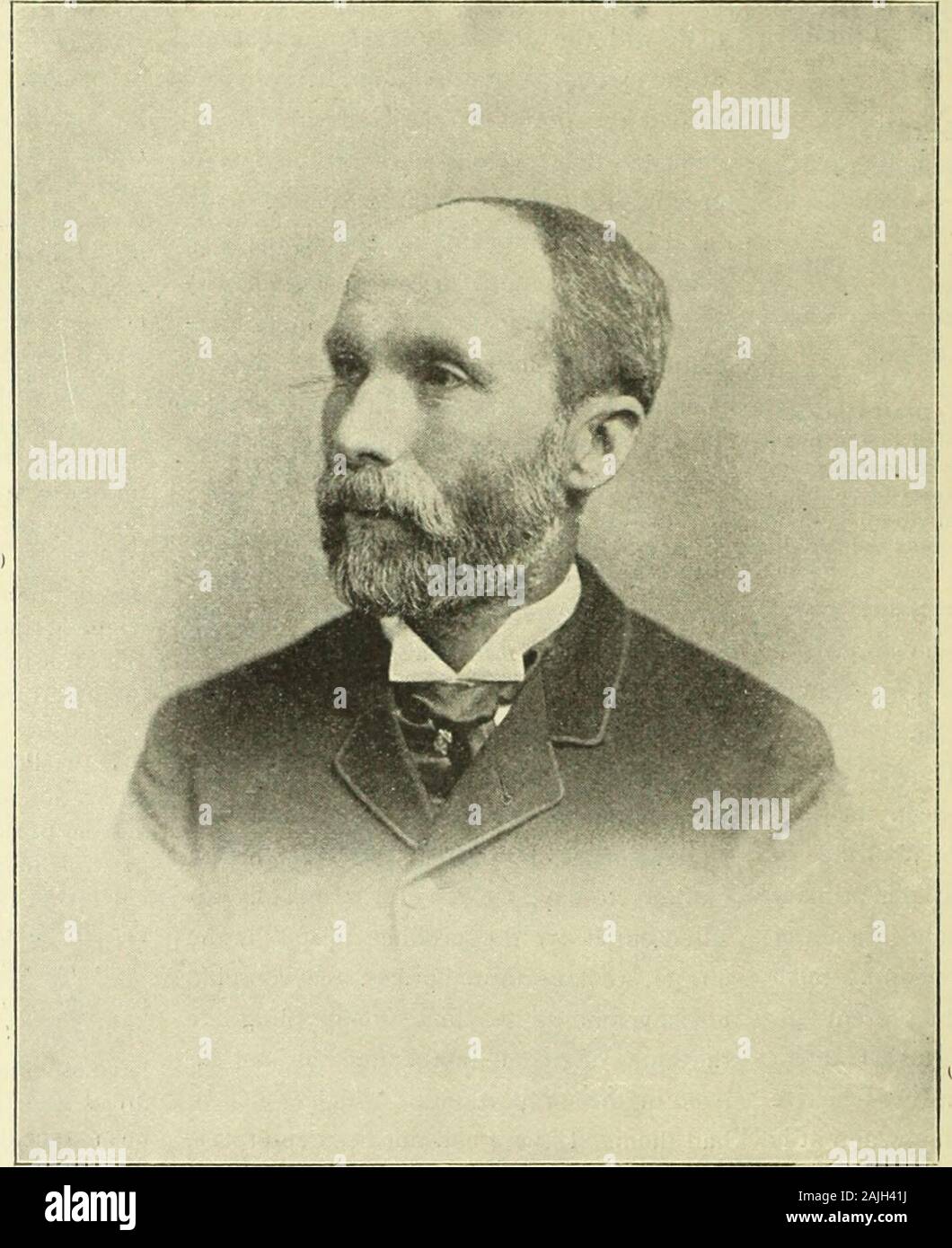 Canadian grocer Gennaio-Giugno 1892 . Egli è un inglese, havingbeen nato nell'anno 1845, a SwalefieldHouse, Yorkshire. Solo nella nascita matterof maggio il signor Rose essere considerata asan inglese, per fu allevato fromchildhood, educato e tutti ma trainedin questo paese. Egli era solo threeyears vecchio quando i suoi genitori a sinistra la oldcountry ed è venuto in Canada. Egli hasbeen immerso in Canadiar attività mercantile dalla sua giovinezza. Il suo familychose Hamilton come luogo della loro residencewhen sono entrati per la prima volta al paese, butshortly successivamente spostata a Toronto. WhenMr. Rosa era 16 anni, suo zio-un signor Foto Stock