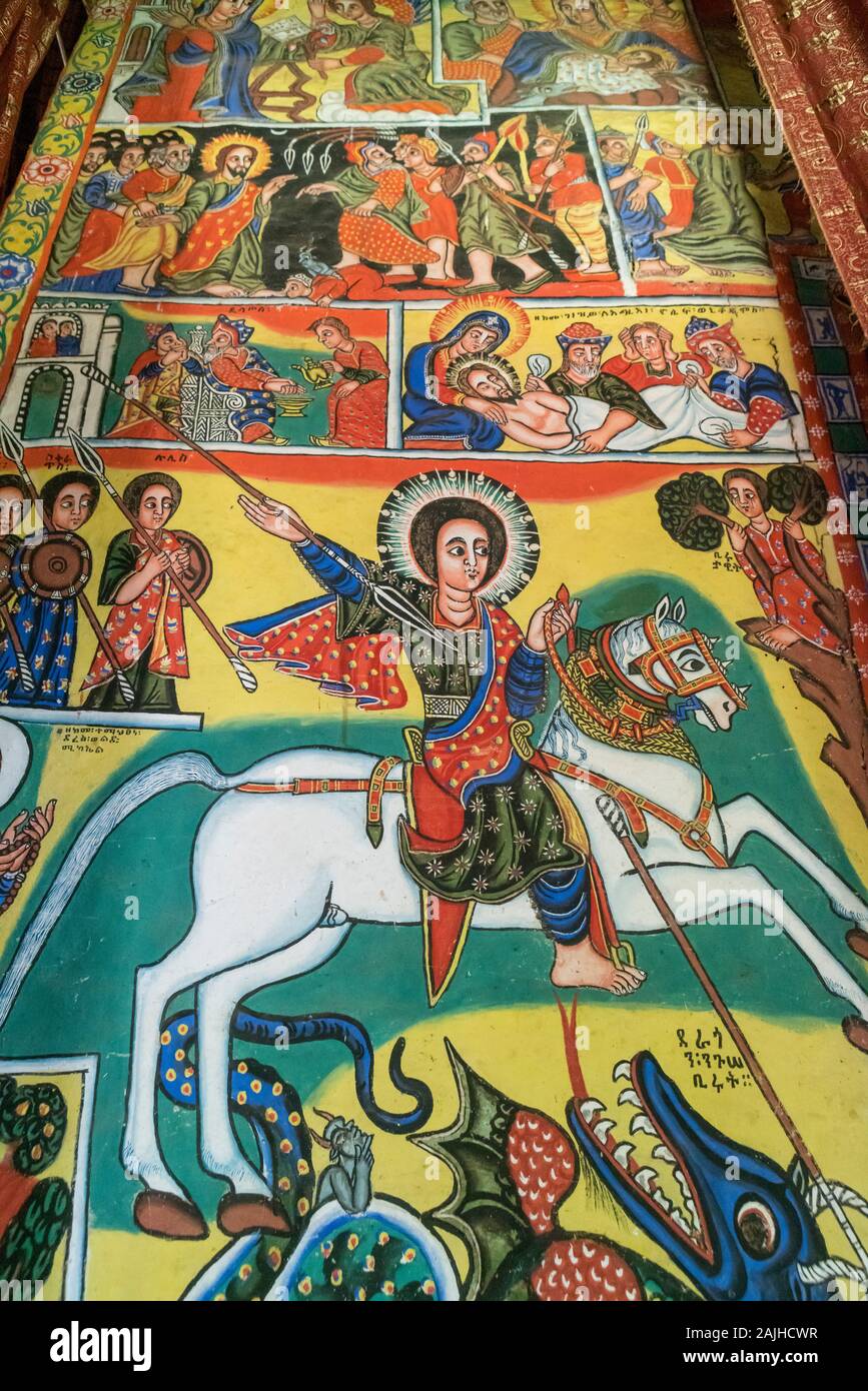 Murale di San Giorgio che uccide il drago sulla parete di un Etiope monastero ortodosso in Lago Tana, Etiopia Foto Stock