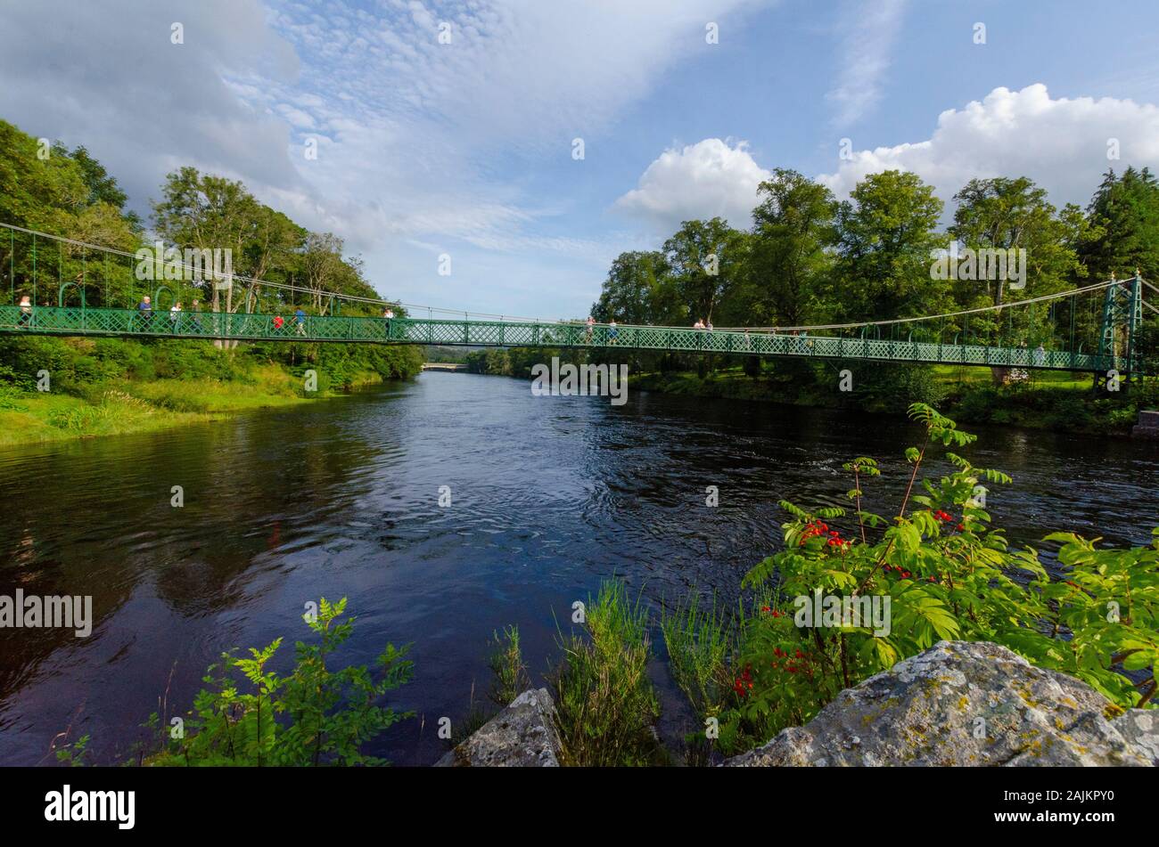 Passerella sul fiume Tay a Pitlochry Perthshire Scozia UK Foto Stock