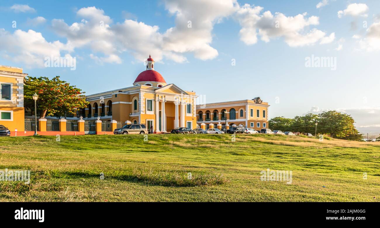 La vecchia San Juan, Puerto Rico. Scuola di Arte lungo il sito del castello El Morro. Foto Stock