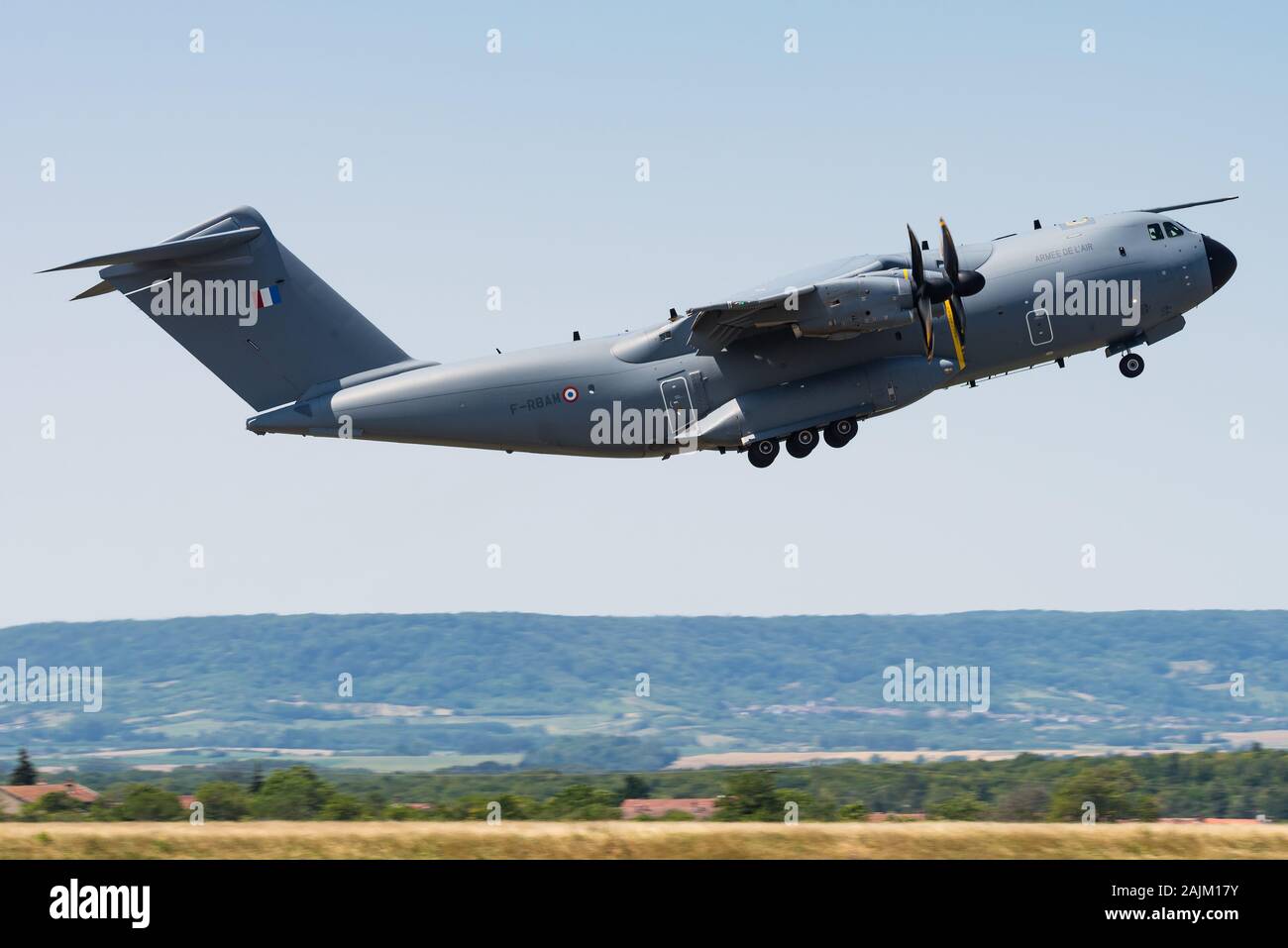 Un Airbus A400M Atlas i velivoli militari da trasporto del francese Air Force. Foto Stock