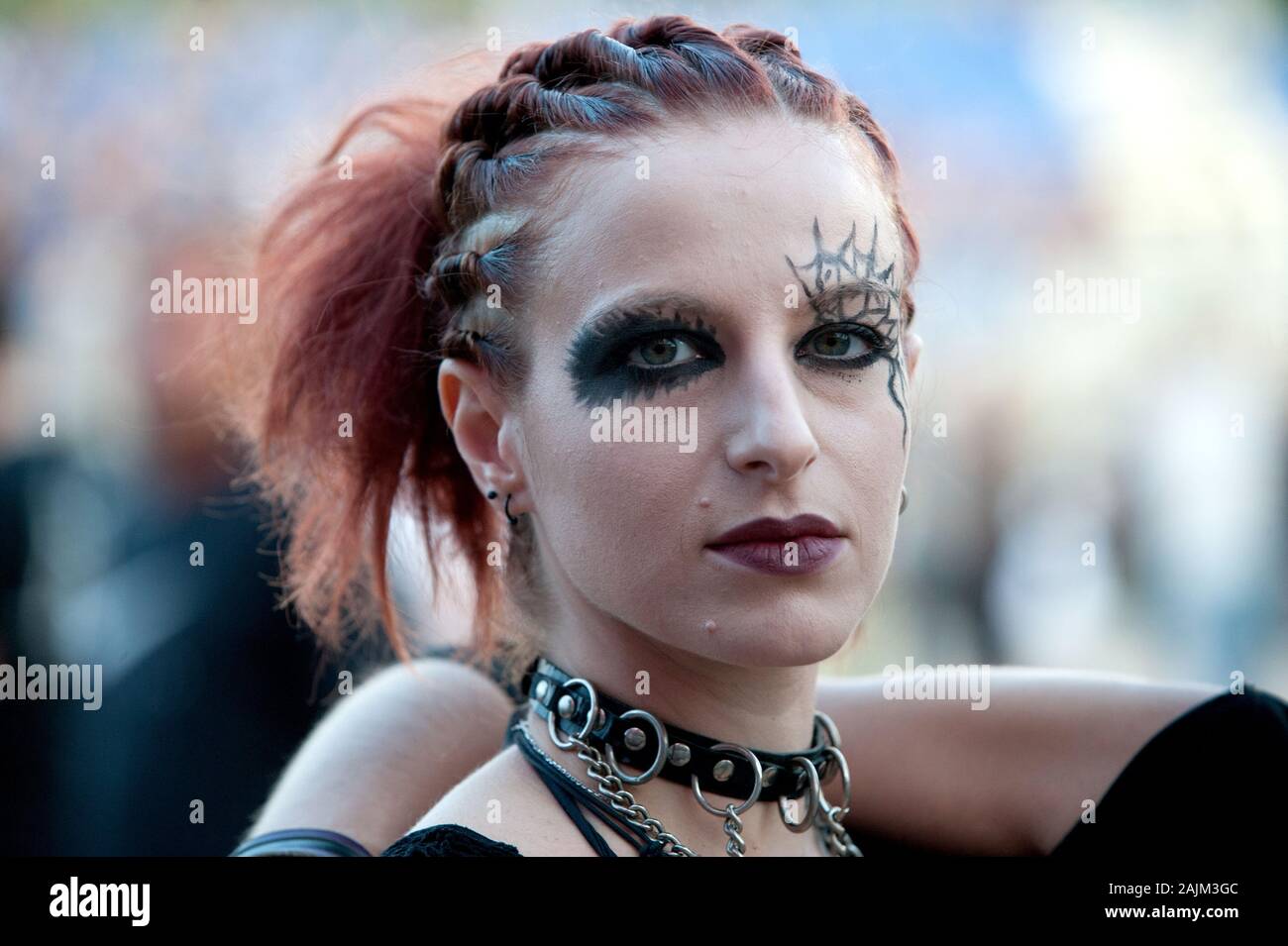 Milano Italia 11 luglio 2012 ,concerto dal vivo di Marilyn Manson presso l' Ippodromo del galoppo' : Marilyn Manson è un fan prima del concerto Foto Stock