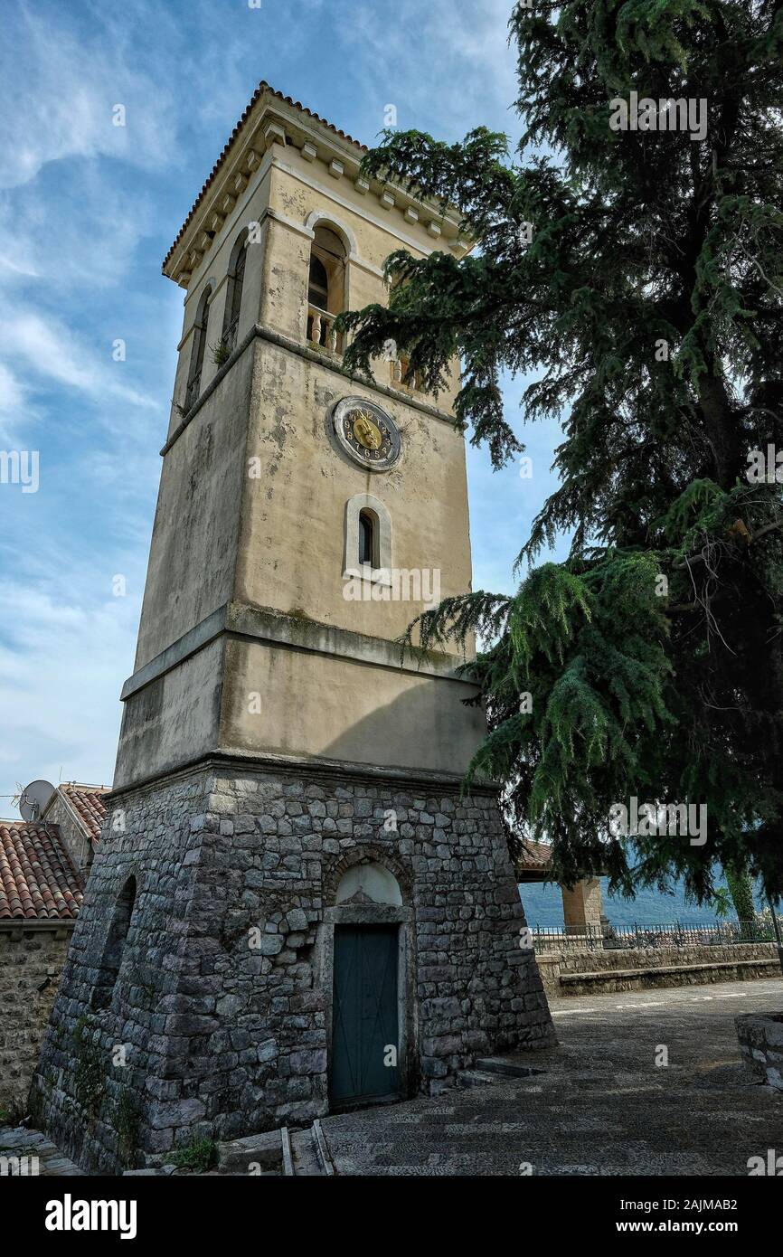 Chiesa Cattolica Di San Girolamo Nel Centro Storico Di Herceg Novi, Montenegro. Foto Stock