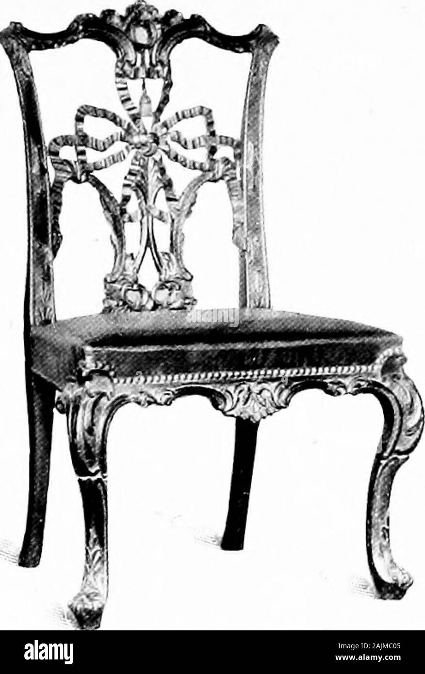 Le nostre case e come abbellire loro . d e workedin. Egli non ha mai sostenuto di essere originale.in una sola volta si recò a Parigi per in-spiration e tradotto il Louis XIV.e Louis X. stili in inglese. Tempo Atanother, quando causesattracted politico attenzione ad est e di asa risultato il cinese e il giapponese furniturebegan per essere raccolti, ogni leadingdesigner naturalmente preso il payingstyle e Chippendale ha preso, perhapswith più zelo di giudizio artistico ;quindi la sua Chiiioiserics. Y&GT;y no significa freefrom anomalia sul punteggio di eccesso, il suo modo è stato ulteriormente screditato b) followerswho Foto Stock