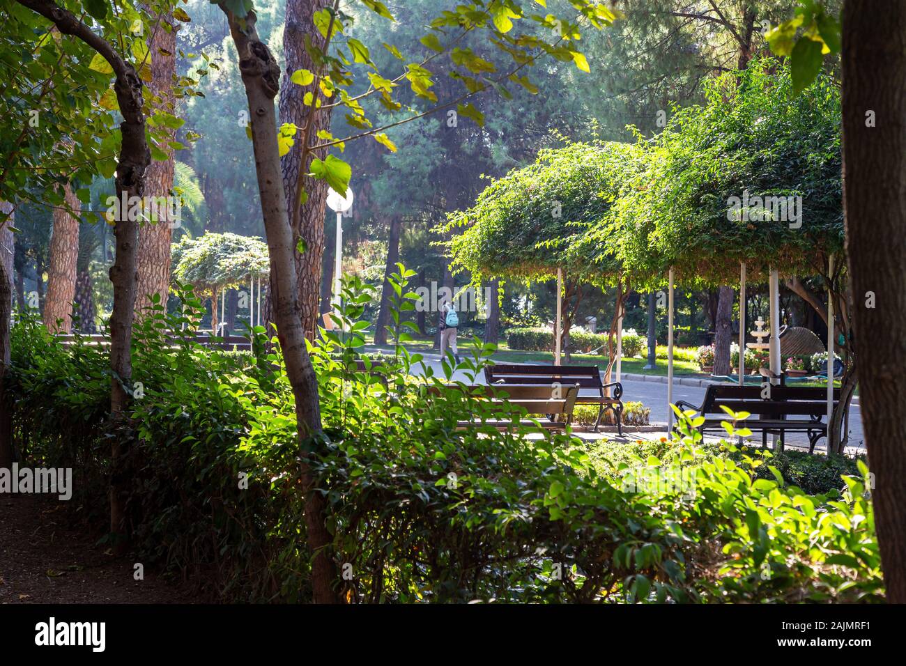 Konak, Izmir/Turchia - 22/11/2019 - Parco culturale e centro espositivo. Parco pubblico chiamato Kültürpark (parco culturale tradotto). Foto Stock