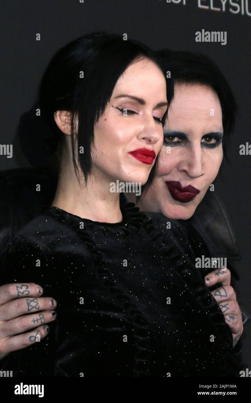 Il 4 gennaio 2020, Los Angeles, CA, Stati Uniti d'America: LOS ANGELES - JAN 4: Lindsay Usich e Marilyn Manson all'arte di Elysium Gala - arrivi a Hollywood Palladium su Gennaio 4, 2020 a Los Angeles, CA (credito Immagine: © Kay Blake/ZUMA filo) Foto Stock