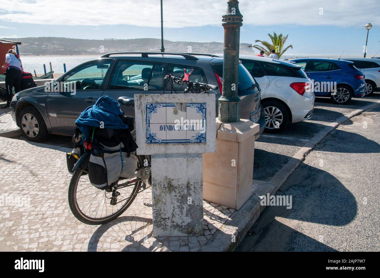 La laguna a Foz do Arelho una parrocchia civile (freguesia) nel comune di Caldas da Rainha, Portogallo. Foto Stock