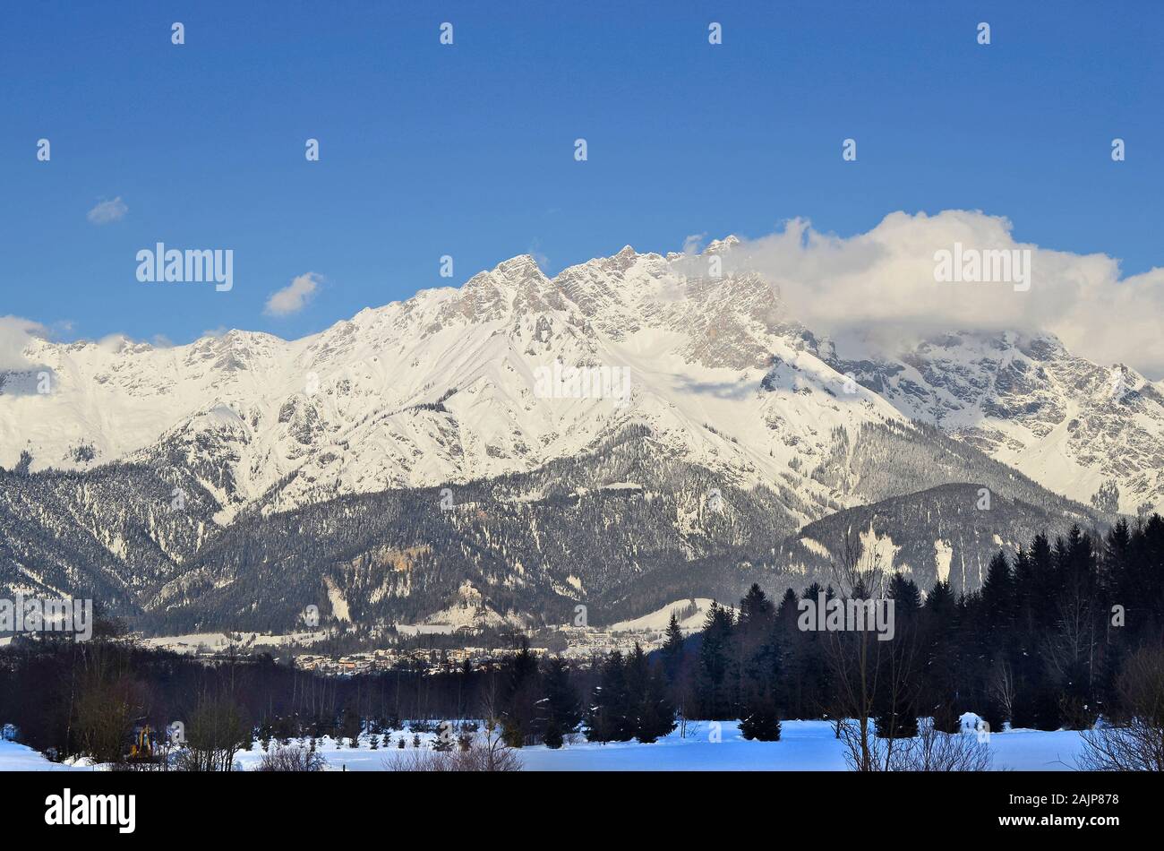 Austria, parte delle Alpi austriache, Steinernes Meer, montagna cresta la formazione di confine tra Salisburgo e la Baviera in Germania Foto Stock
