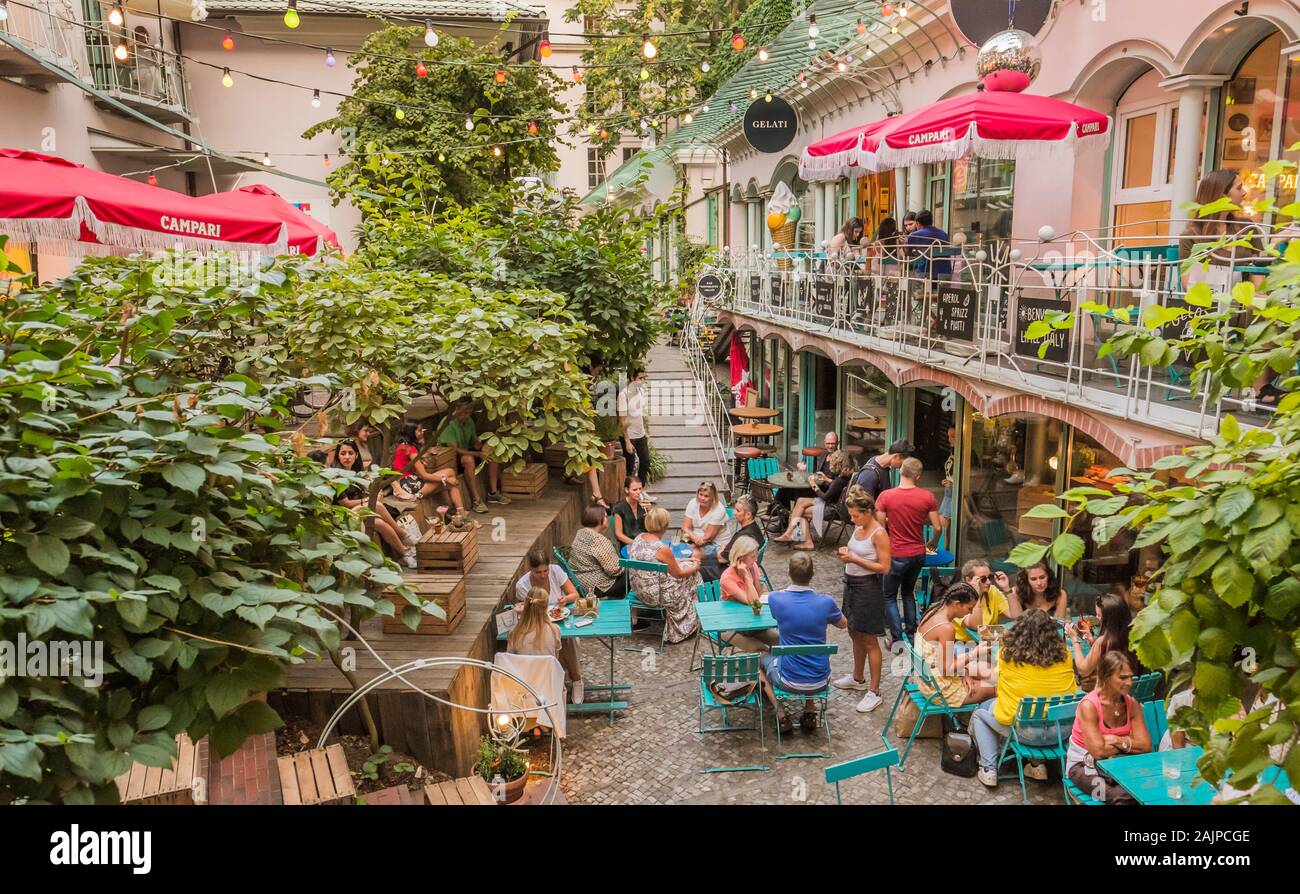 Di amicus vini, il ristorante italiano a Hackesche Hoefe Foto Stock