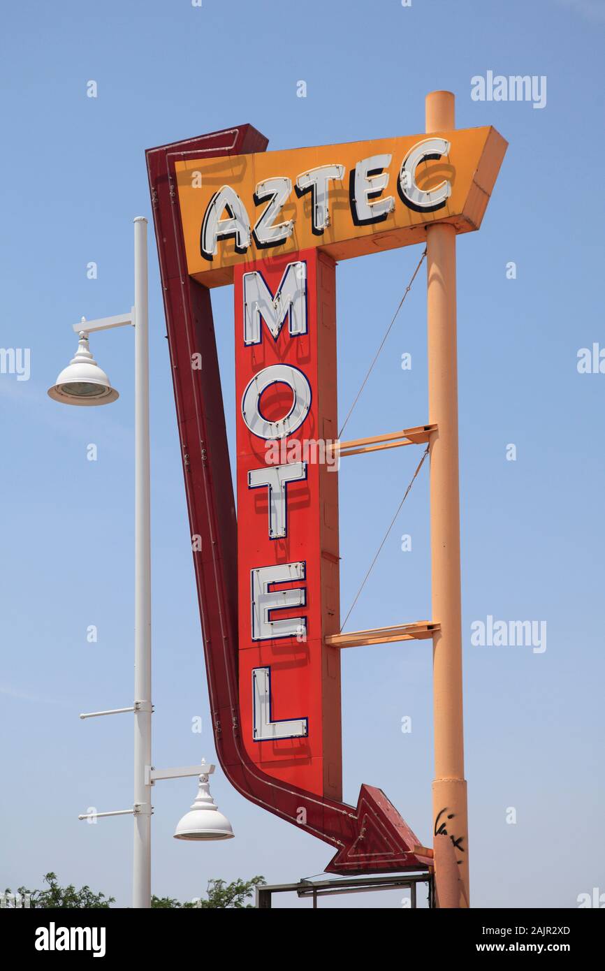 Aztec Motel, insegna retrò, Route 66, Central Avenue, Albuquerque, Nuovo Messico, STATI UNITI D'AMERICA Foto Stock