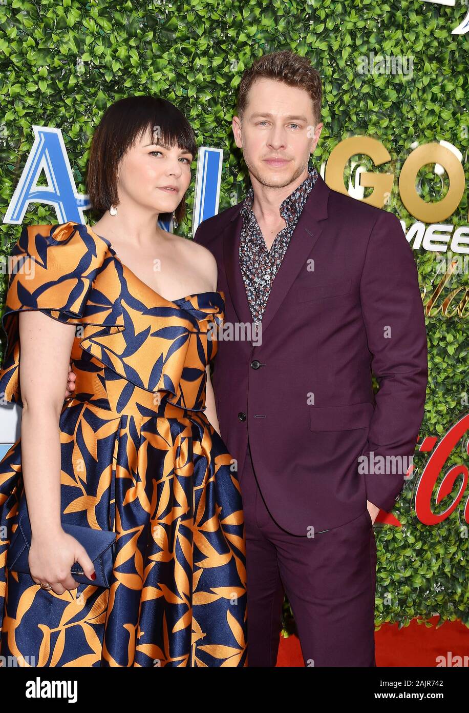 BEVERLY HILLS, CA - gennaio 04: Ginnifer Goodwin (L) e Josh Dallas frequentare il settimo oro annuale incontra Golden a Virginia Robinson Gardens e break on gennaio 04, 2020 a Los Angeles, California. Foto Stock