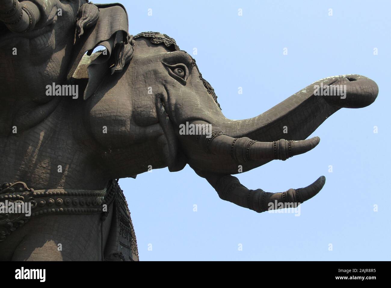 Uno dei capi dell'Elefante presso il Museo di Erawan Bangkok Foto Stock
