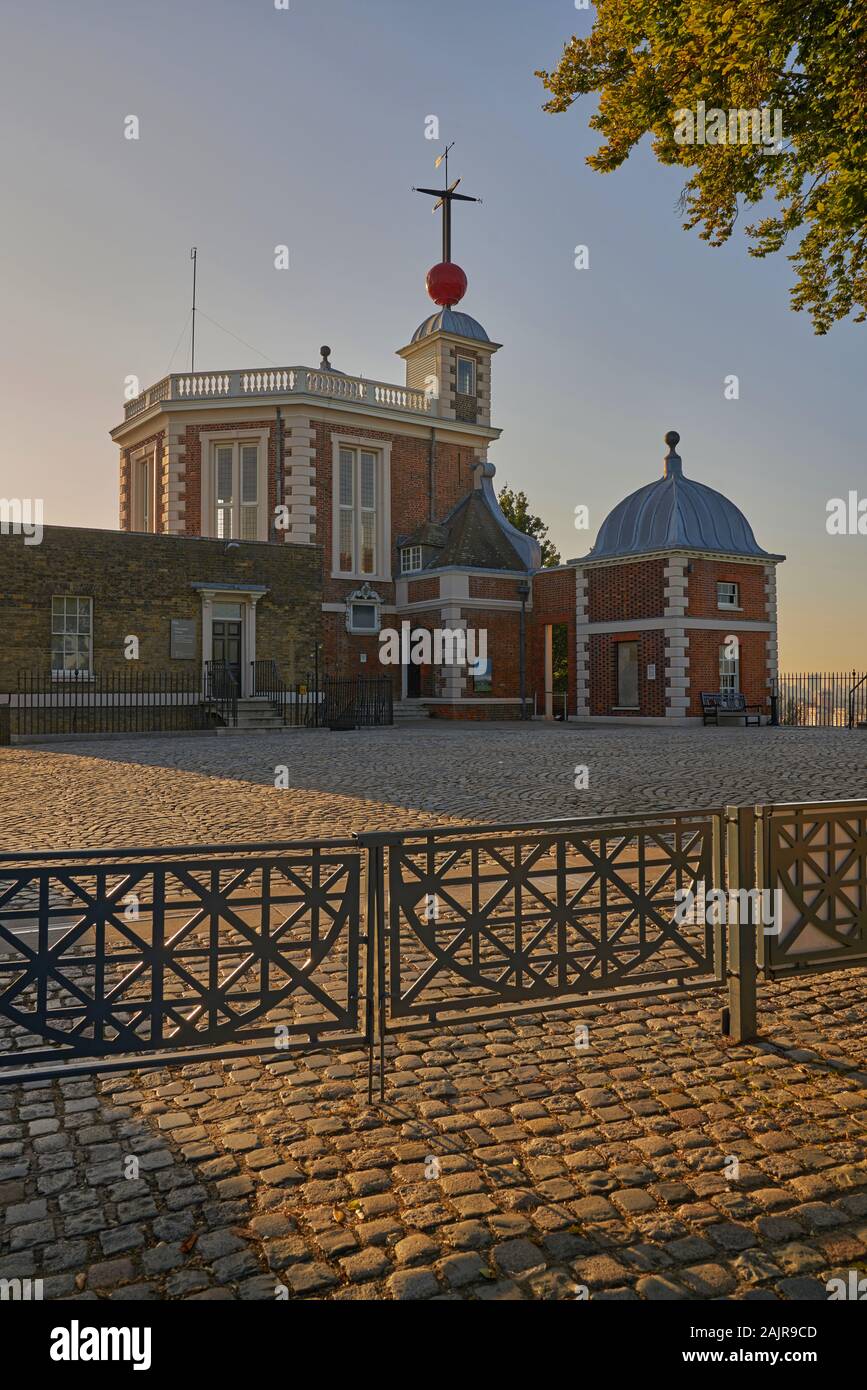 Osservatorio di Greenwich sfera rossa Foto Stock