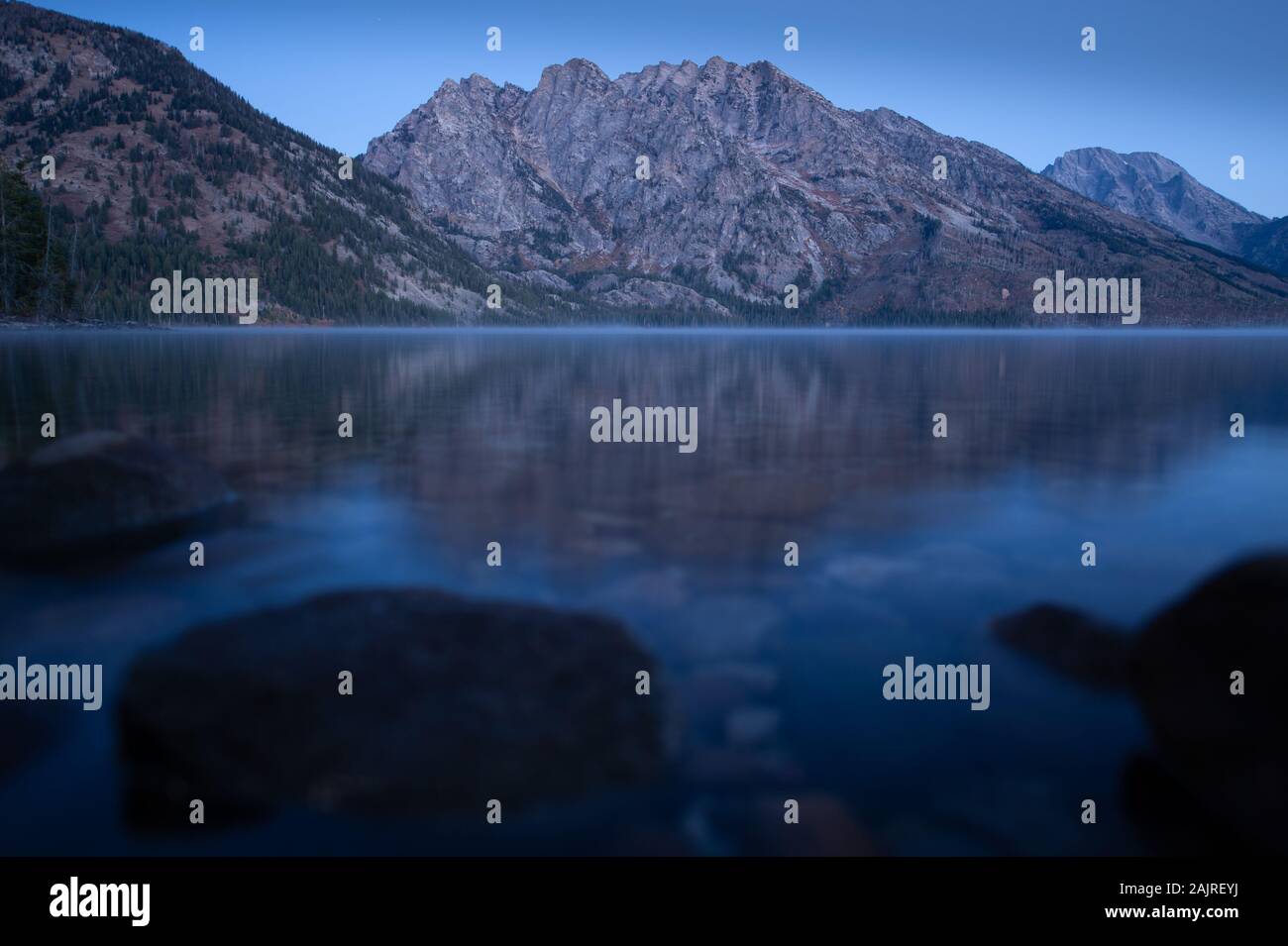 Jenny Lake all'alba nel Grand Teton Natinal Park. Foto Stock
