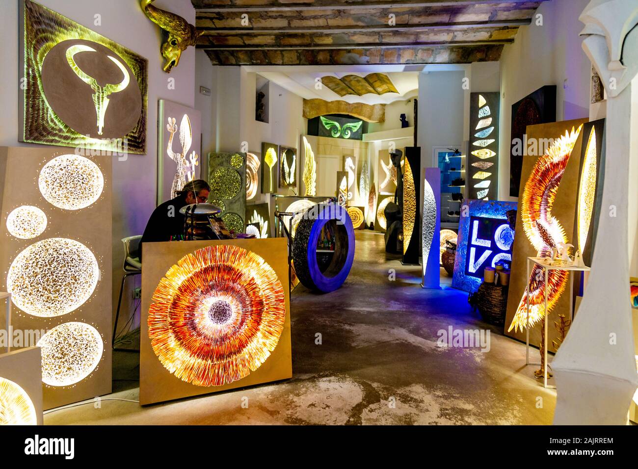 Kyra interno degli impianti di illuminazione shop in Palma di Mallorca, Spagna Foto Stock
